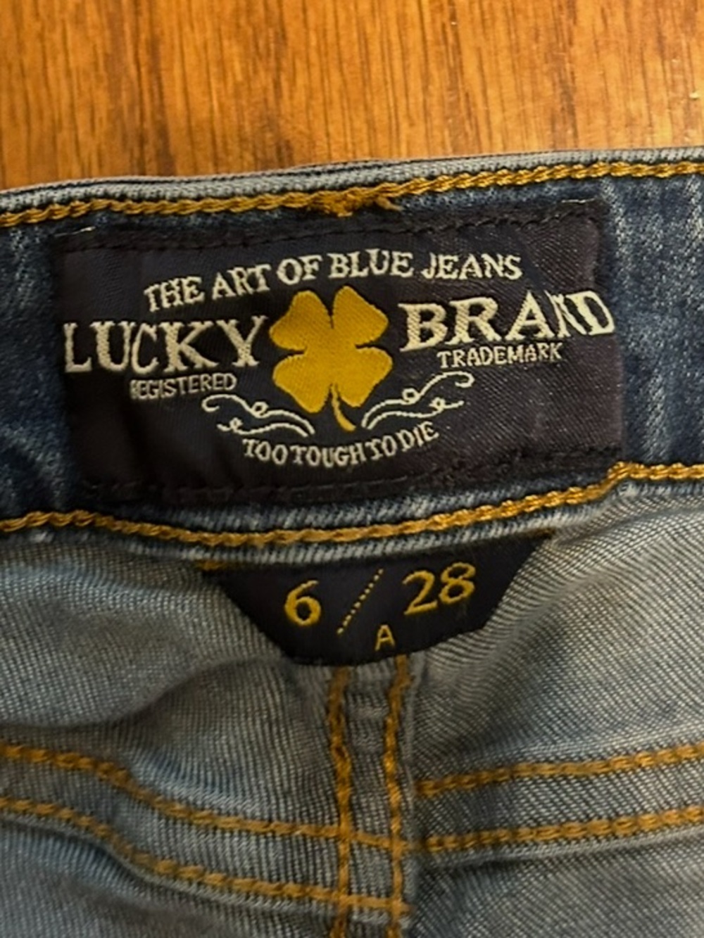 Lucky Brand Sweet N Low Straight Leg Jeans Women’s Size 6 Blue Denim Ultra - Picture 4 of 8